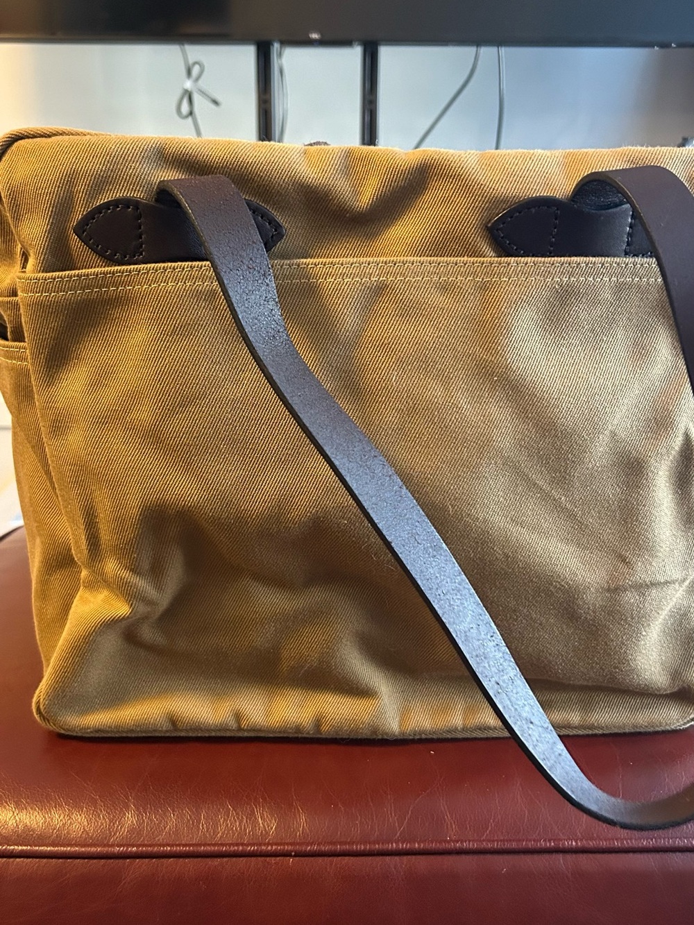 Filson Rugged Twill Tote - Picture 4 of 10